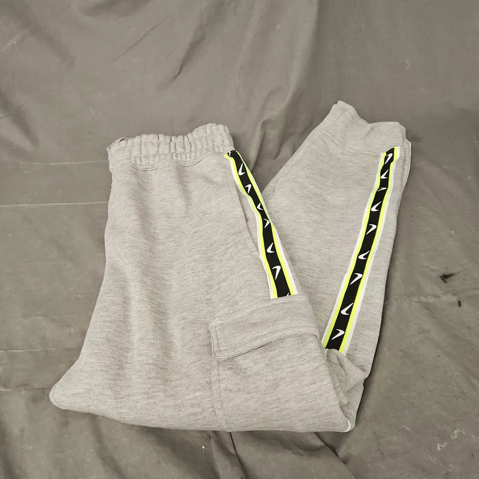 NIKE JOGGERS IN GREY MULTI SIZE L
