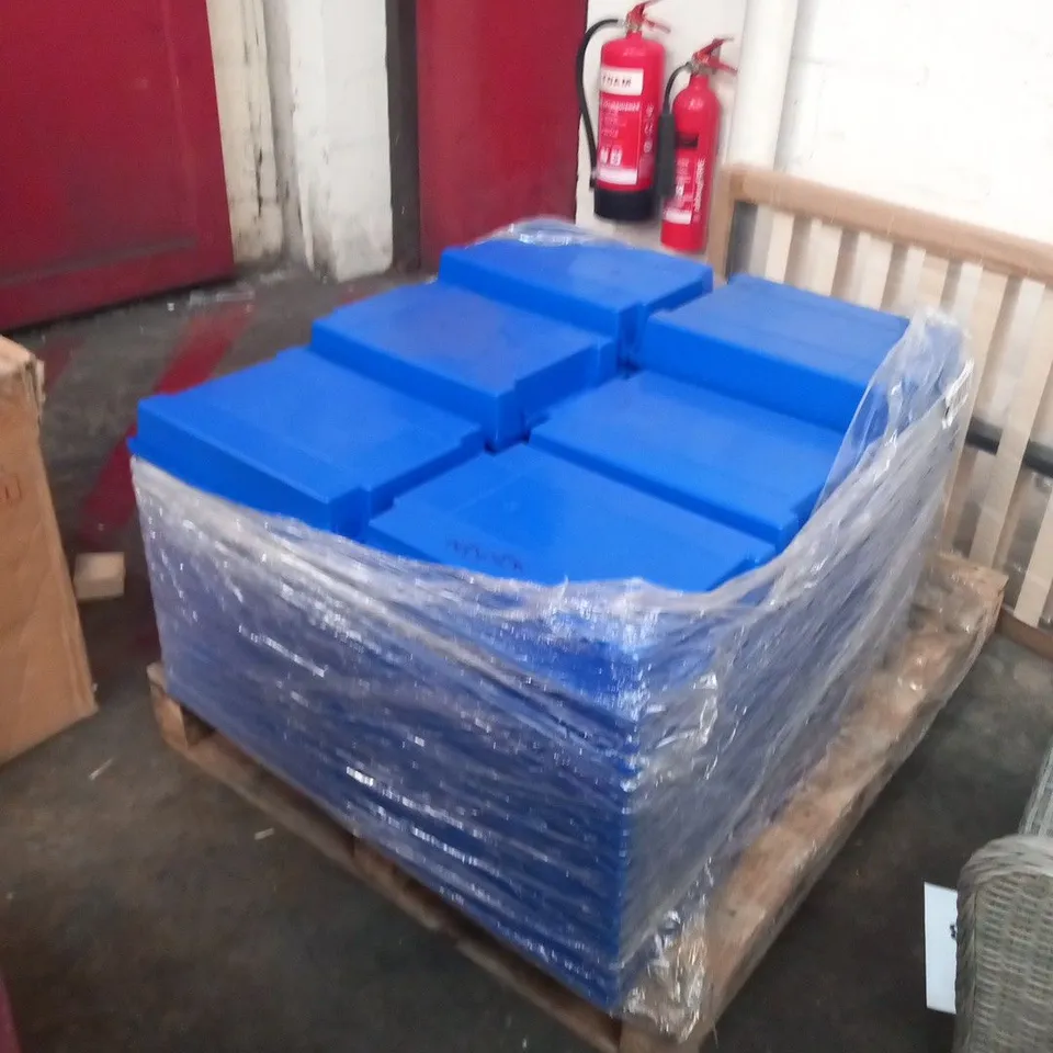 PALLET OF APPROXIMATELY 90 GRATNELLS BLUE PLASTIC STACKING TRAYS
