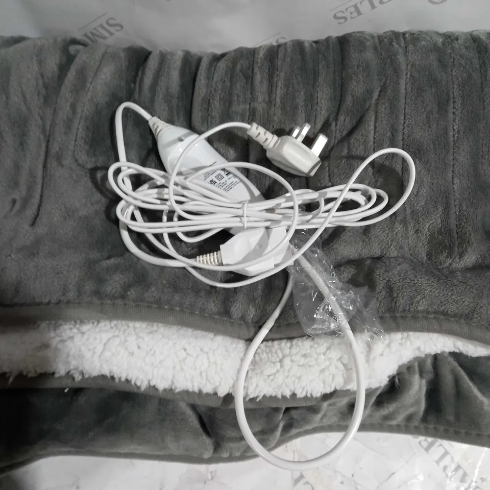 COZEE HOME OVERSIZED WRAP - SILVER / GREY