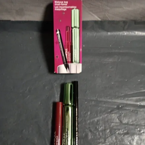 CLINIQUE MAKE UP BAG MUST HAVES 3 PIECE SET 