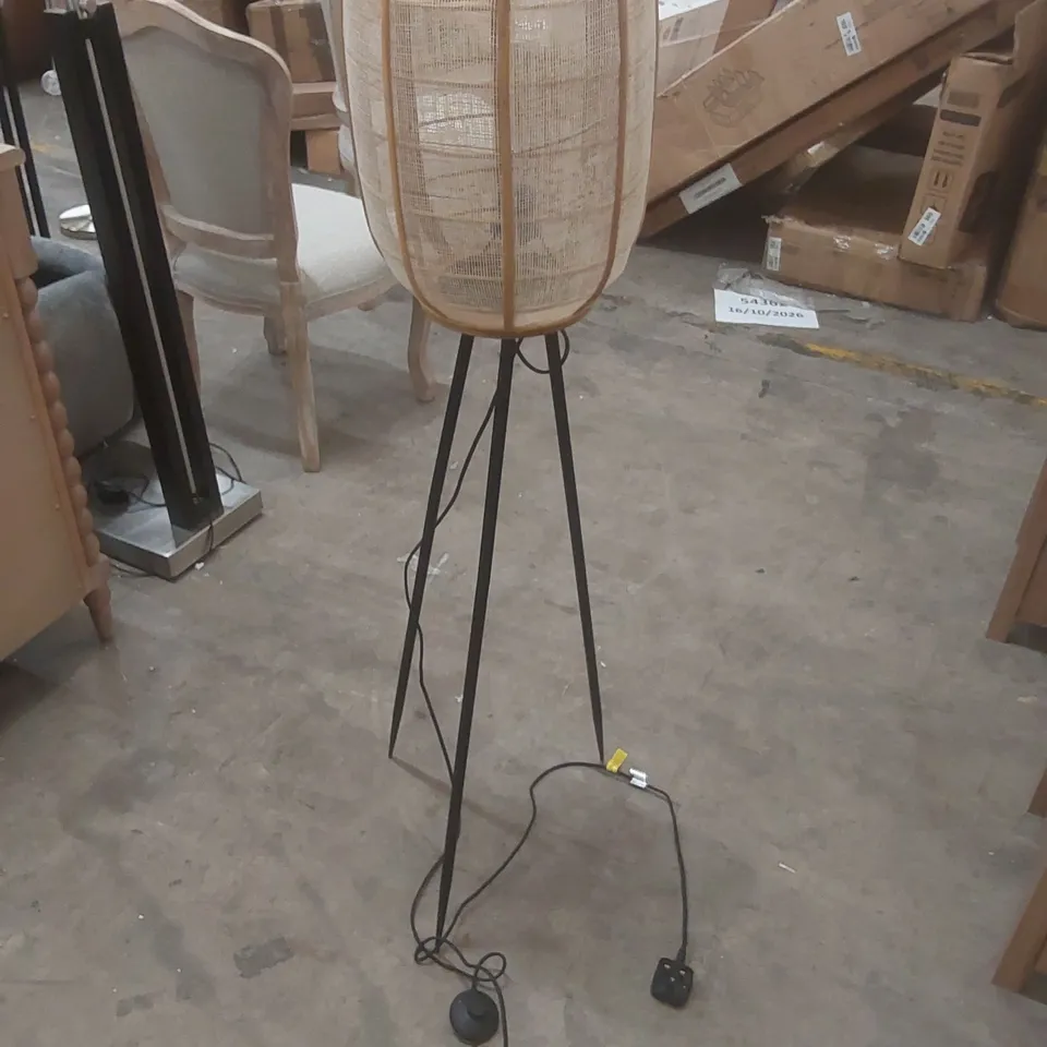 TALAP 132.5CM BLACK TRIPOD FLOOR LAMP