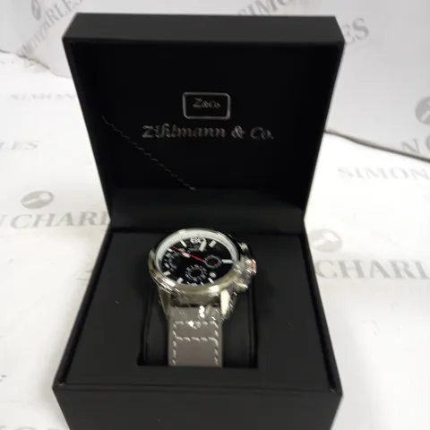 MENβS ZIHLMANN & CO CHRONOGRAPH WATCH β MODEL ZC320 β SILVER COLOUR CASE β BLACK DIAL WITH SUB DIALS β 3ATM WATER RESISTANT β LEATHER STRAP