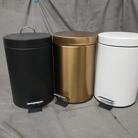 APPROXIMATELY 6 MINI PEDAL BINS IN BLACK, GOLD, WHITE - COLLECTION ONLY