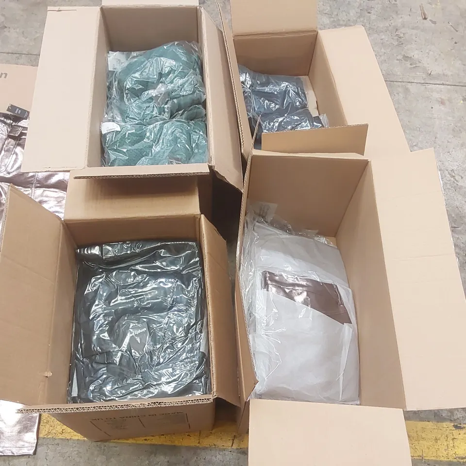 PALLET CONTAINING APPROXIMATELY 350x BRAND NEW ASSORTED DESIGNER CLOTHING ITEMS INCLUDING: SIMPLY BE PU LEATHER JEANS, JD WILLIAMS TOPS, SIMPLY BE TROUSERS ECT