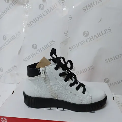 RIEKER HIGH TOP TRAINER CUFF IN WHITE SIZE 3.5 - BOXED