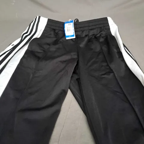 ADIDAS BREAK PANTS IN BLACK - MEDIUM