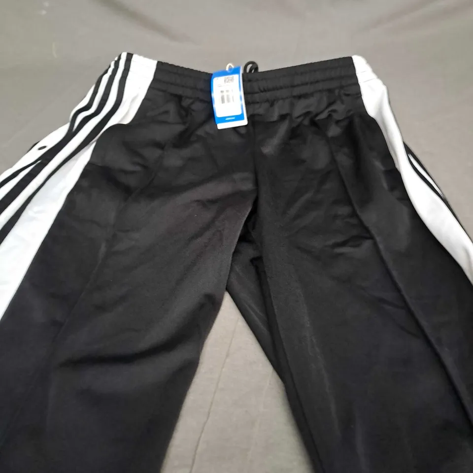 ADIDAS BREAK PANTS IN BLACK - MEDIUM