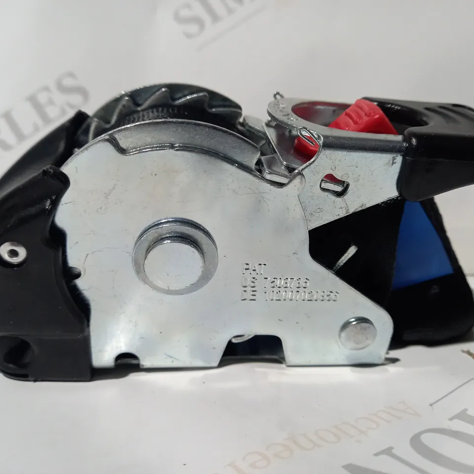 AUTO RETRACTABLE RATCHET TIE DOWN STRAP
