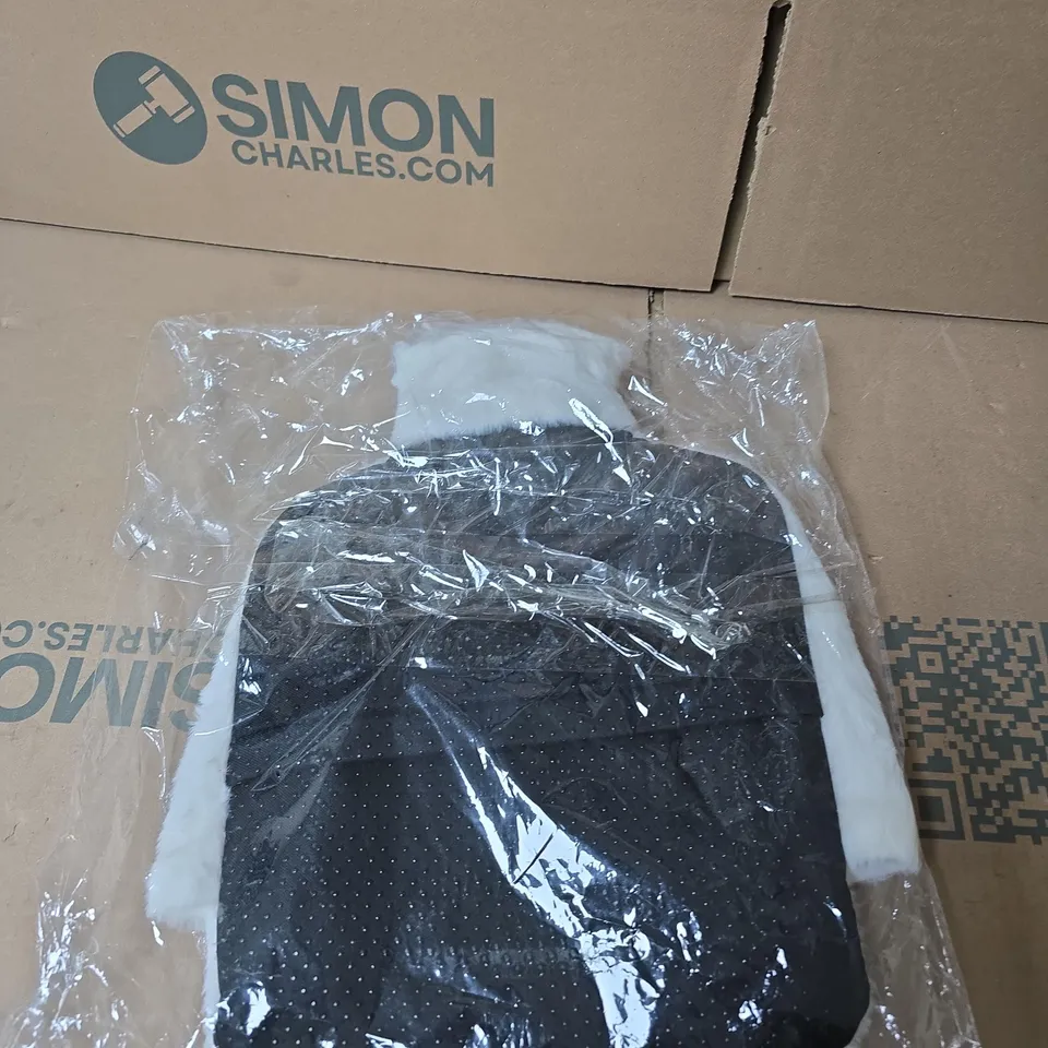 HOT WATER BOTTLE FOOT WARMER – WHITE FLUFFY COVER