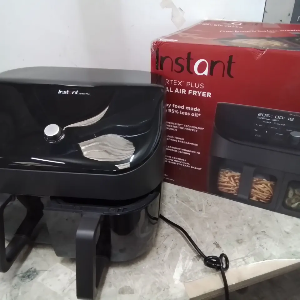 BOXED INSTANT VORTEX 8 IN 1 PLUS DOUBLE AIR FRYER 7.6L 