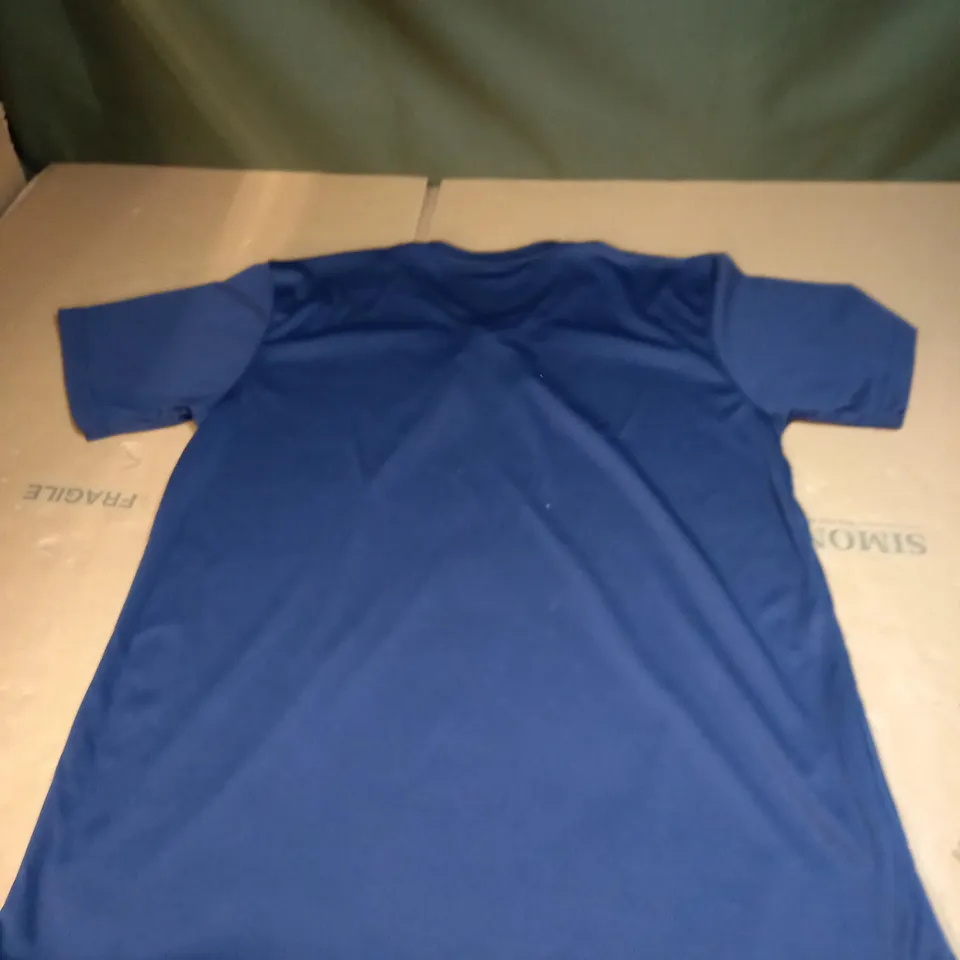 MENS FC BARCELONA SHIRT SIZE L