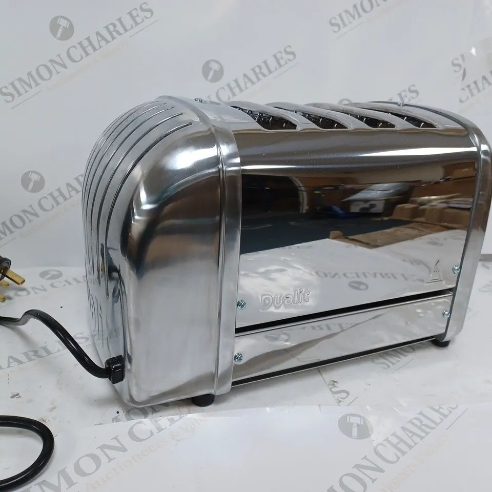 BOXED DUALIT 4 SLOT VARIO CLASSIC TOASTER WITH TWO SANDWICH CAGES