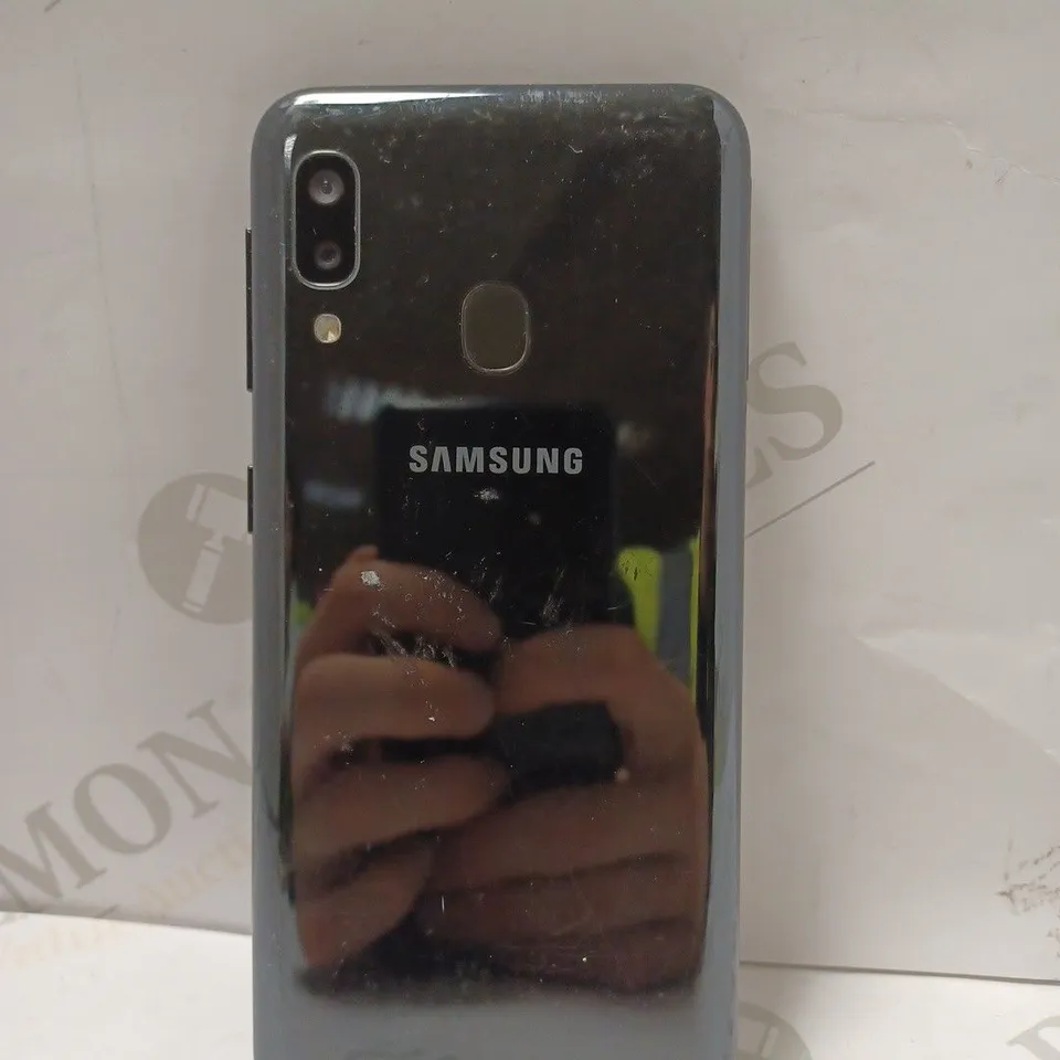 SAMSUNG GALAXY A20E MOBILE PHONE IN BLACK