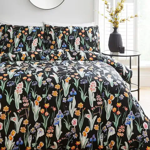 SPRING FLORALS DUVET COVER SET  