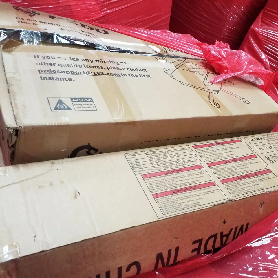 PALLET CONTAINING ASSORTED PRODUCTS INCLUDING AUTOMATIC CAT LITTER BOX, OFFICE CHAIR & BABY PLAYPEN