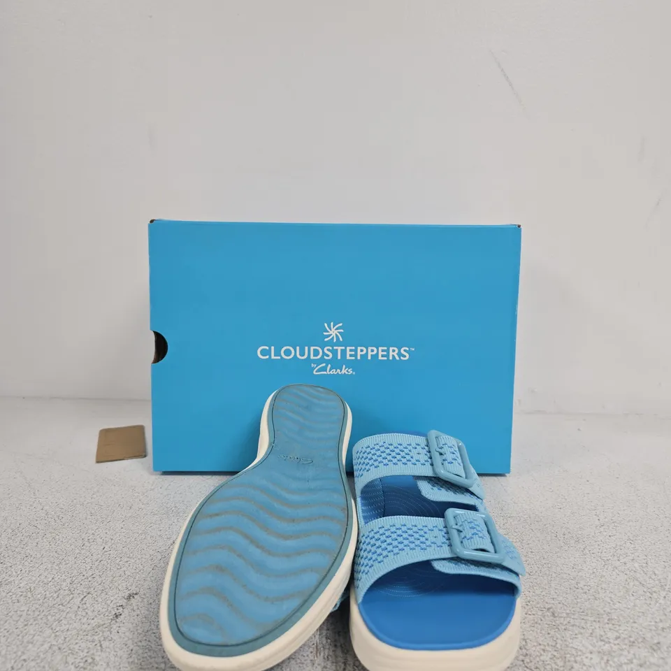CLOUDSTEPPERS BY CLARKS DRIFT FAYE SANDALS – BRIGHT BLUE, UK 7 (EU 41)