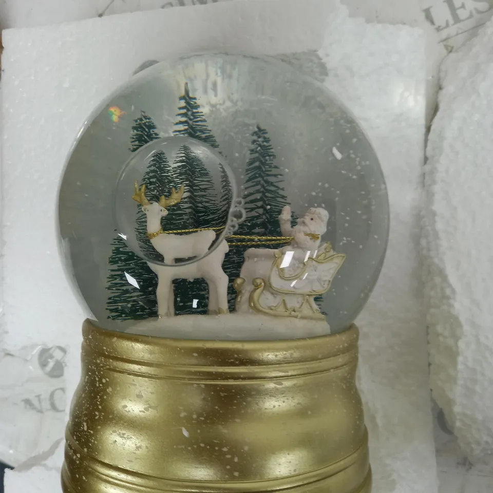 BOXED SANTA EXPRESS CHRISTMAS CHARACTER MUSICAL WATER SPINNER - SANTA