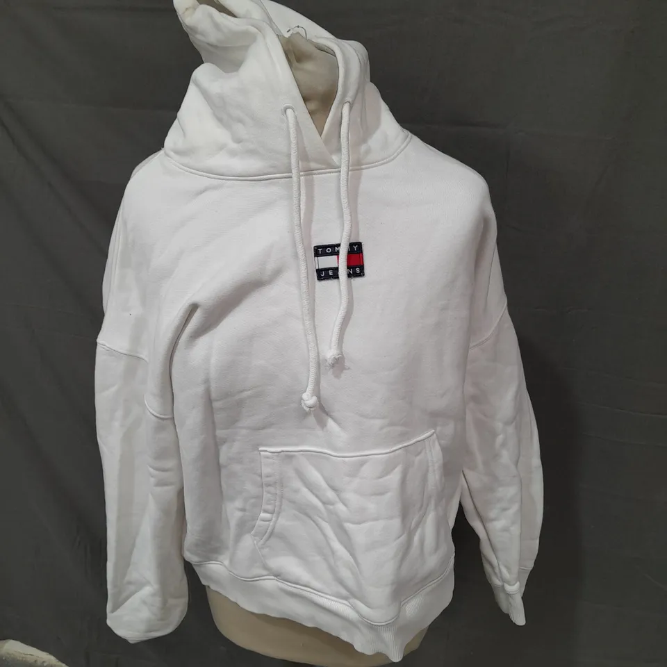 TOMMY JEANS WHITE HEAVY WEIGHTED HOODIE - SIZE XL