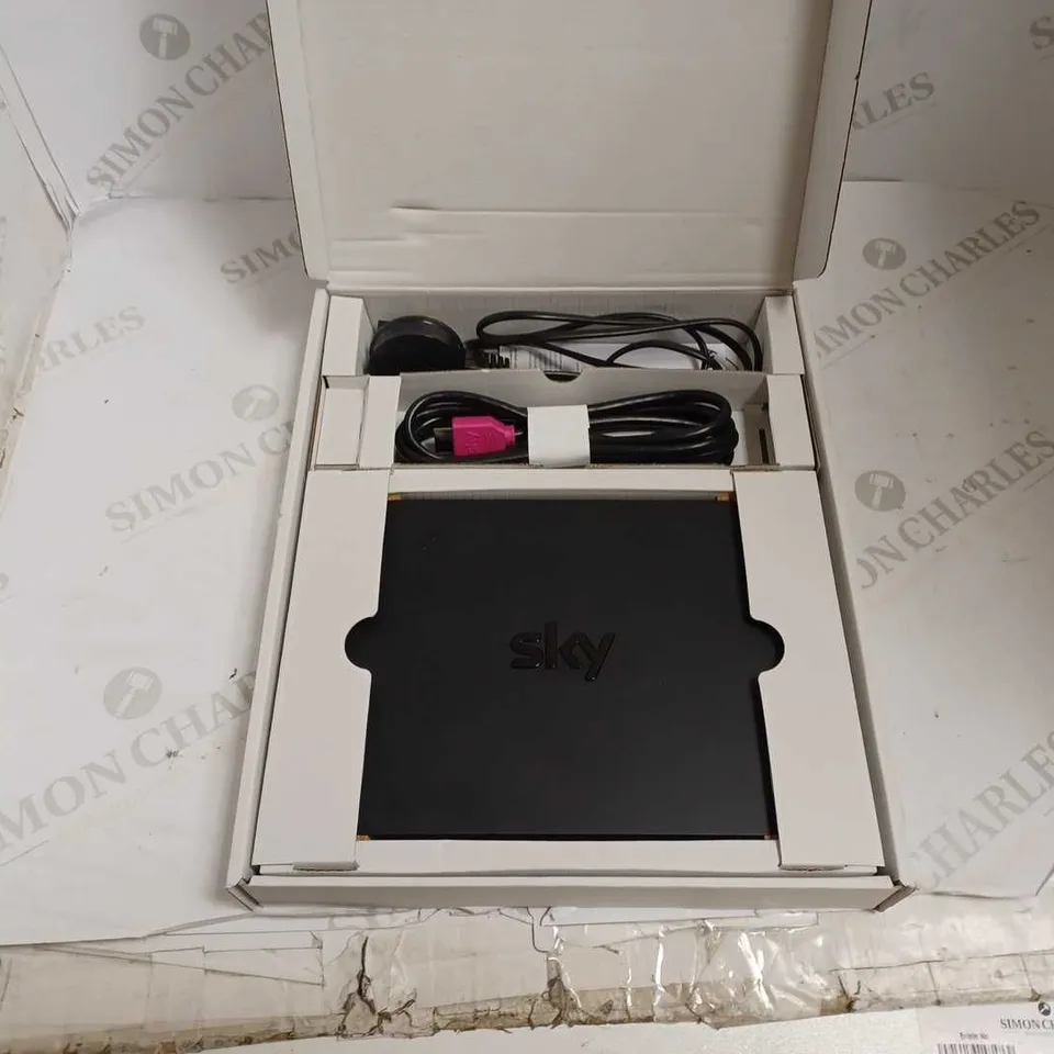 SKY Q MINI 
