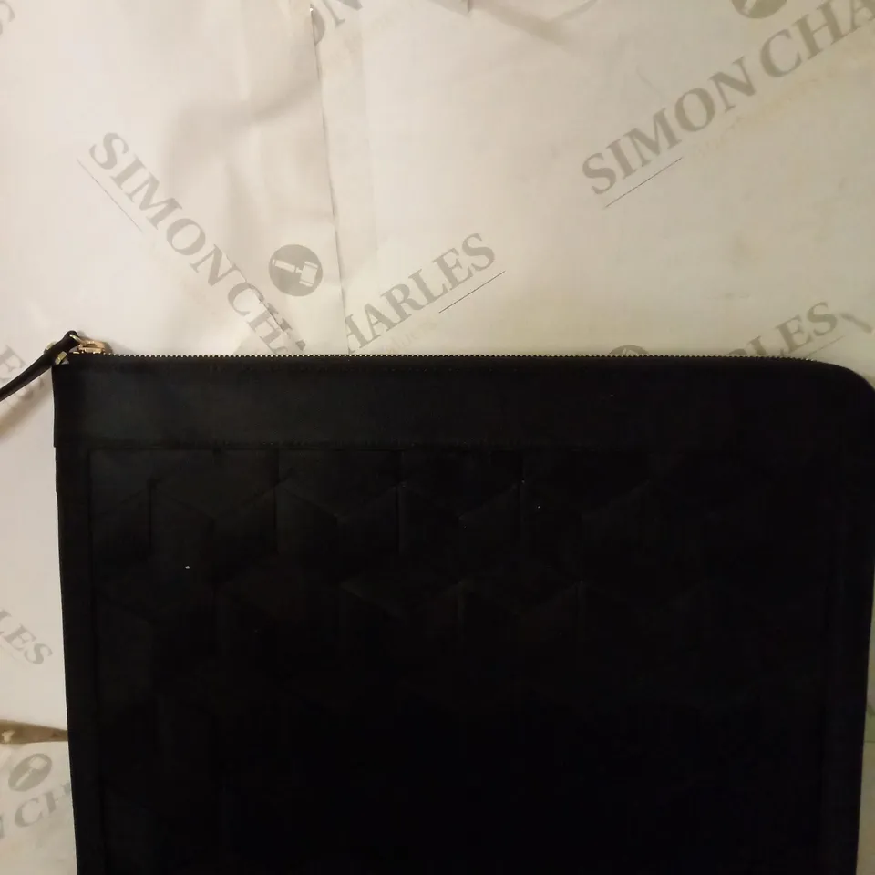 WELDEN WOVEN SLIM SLEEVE 15" MACBOOK PRO