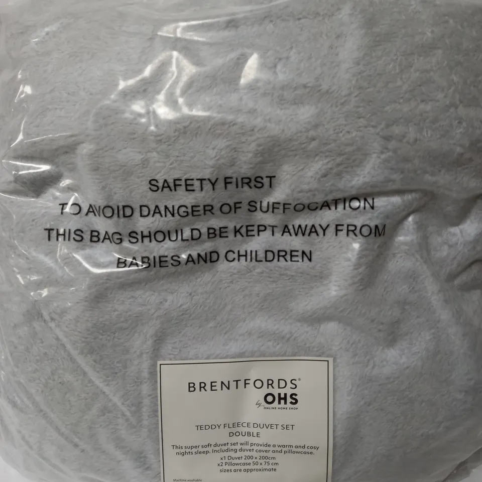 BRENTFORDS TEDDY FLEECE DUVET SET - SIZE DOUBLE 