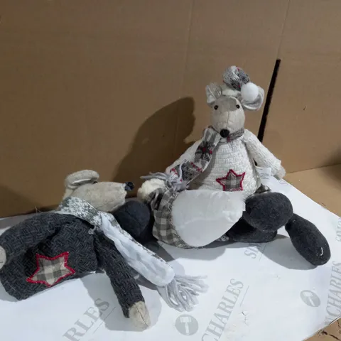 LOT OF 3 CHRISTMAS DECORATIONS