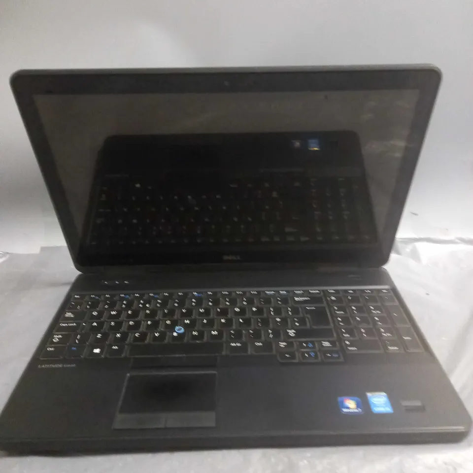 DELL LATITUDE E5540 CORE I-5 LAPTOP