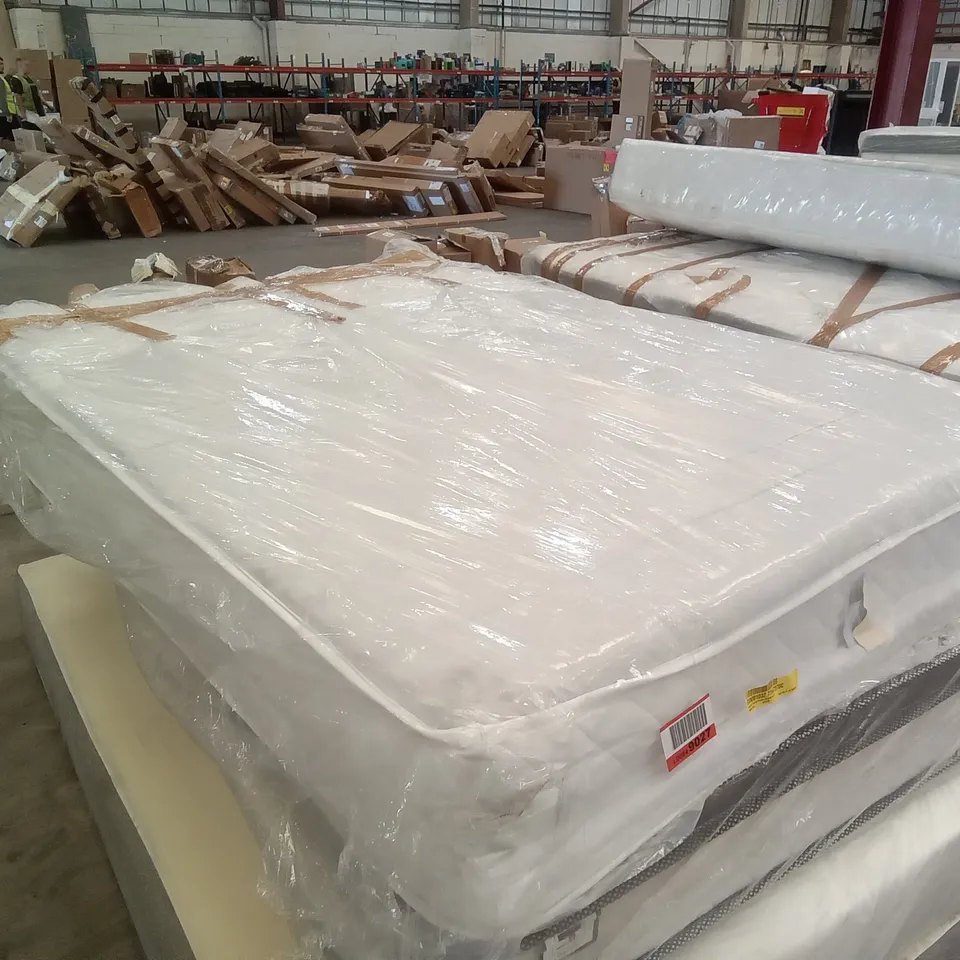 QUALITY BAGGED 4'6" DOUBLE SERENITY HYBRID POCKET SPRUNG AND MEMORY FOAM MATTRESS