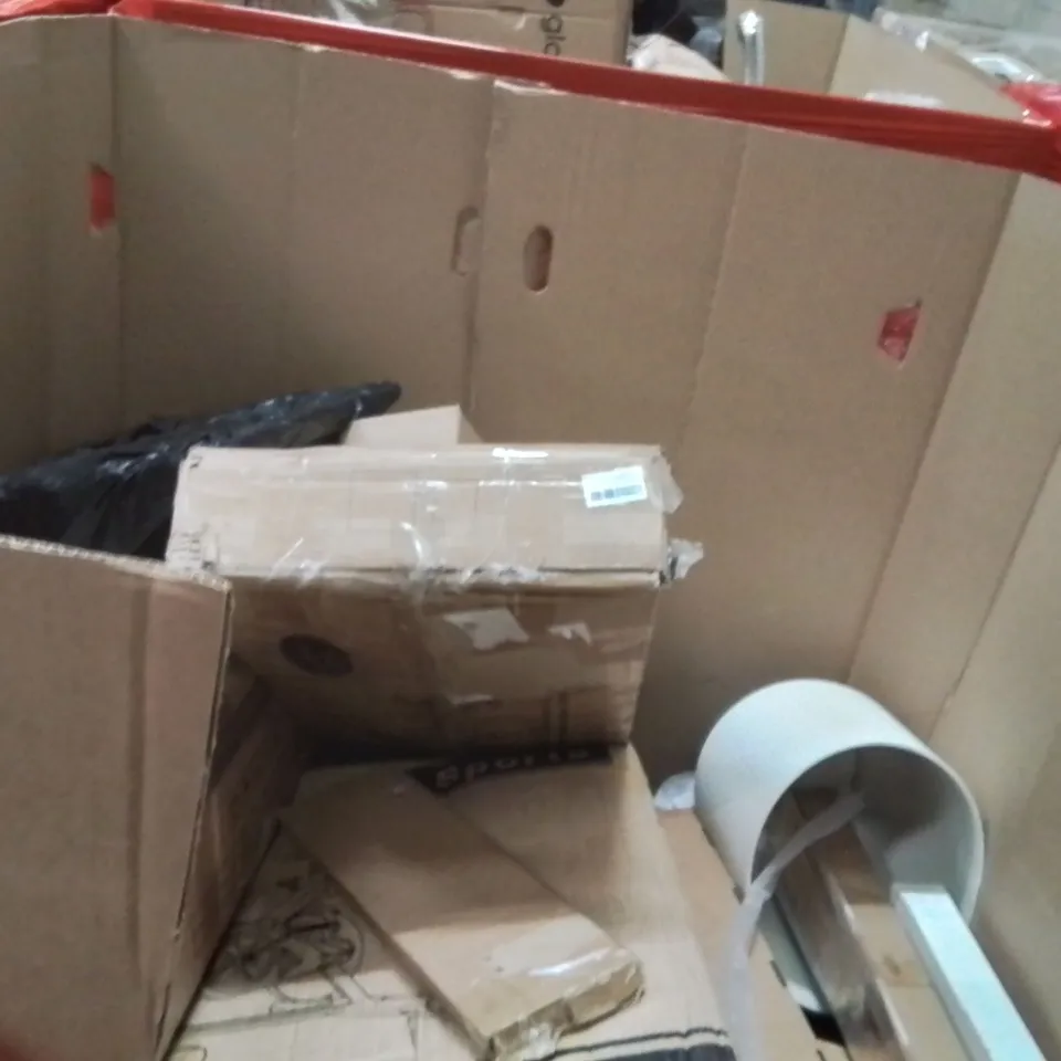 PALLET OF ASSORTED HOUSEHOLD GOODS AND PRODUCTS TO INCLUDE;RETRACTABLE SAFETY GATE,AREA RUG,SLIMLINE LED LIGHT