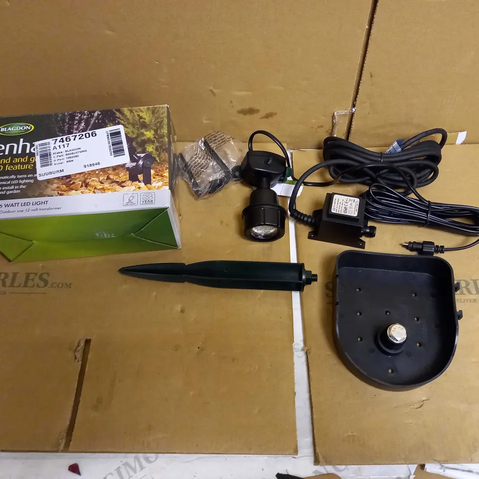 BLAHDON ENHANCE POND AND GARDEN LED FEATURE LIGHT