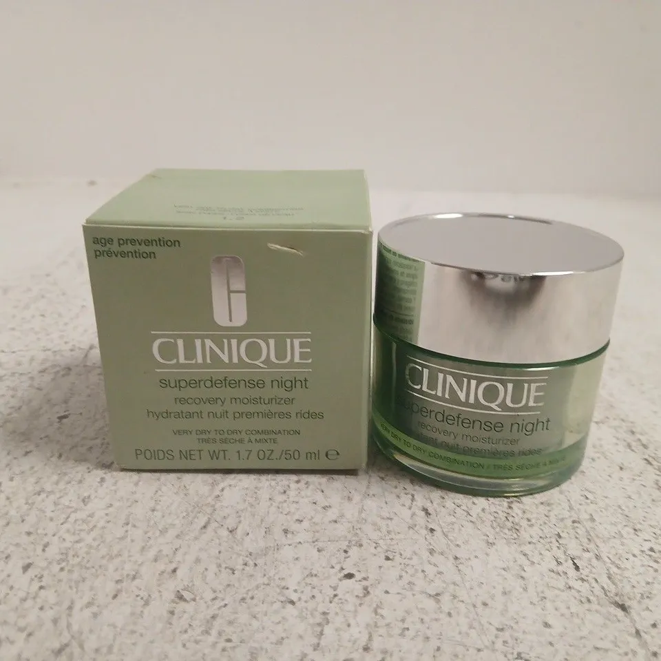 CLINIQUE SUPERDEFENSE NIGHT RECOVERY MOISTURIZER 50 ML – BOXED