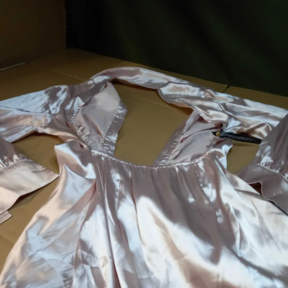 NOTHINGBUTSTYLE MINK SATIN LOW BACK STATEMENT SHIRT DRESS - MEDIUM