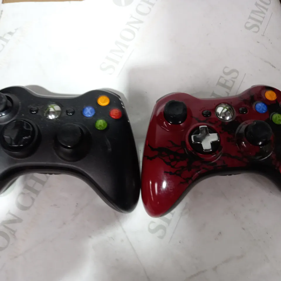 XBOX 360 CONSOLE WITH 2 CONTROLLERS, AND APPROX 8 GAMES TO INCLUDE GTA, CALL OF DUTY AND SAINTS ROW 