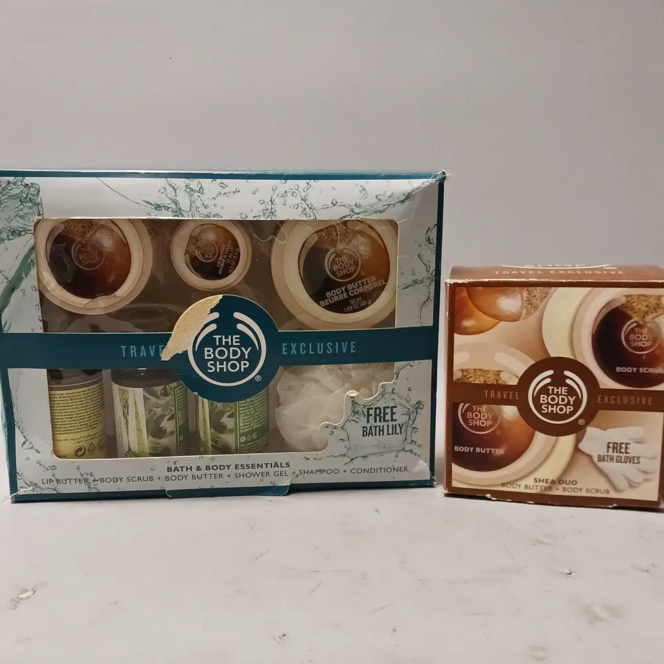 4 BOXED GIFT SETS TO INCLUDE MONDO TV FERRARI THE DRAKERS COMPETITION ACQUA EAU DE TOILETTE, THE ART OF SHAVING THE 4-ELEMENTS OF THE PERFECT SHAVE, THE BODY SHOP SHEA DUO
