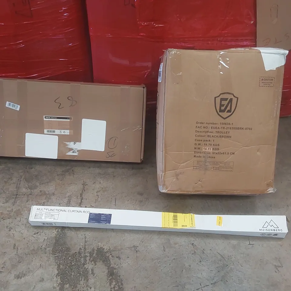 PALLET CONTAINING A VERY LARGE QUANTITY OF ASSORTED ITEMS INCLUDING: MULTIFUNCTIONAL TROLLEY, STAINLESS NICHE, MULTIFUNCTIONAL CURTAIN ROLE ECT
