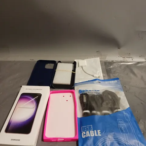 APPROXIMATELY 30 ASSORTED SMARTPHONE ACCESSORIES TO INCLUDE SCREEN PROTECTORS, CHARGING CABLES, PROTECTIVE CASES ETC