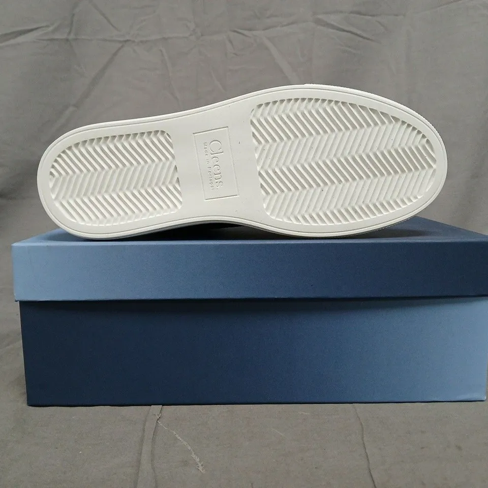 BOXED PAIR OF CLEENS COURT TRAINERS IN BLACK SUEDE SIZE UK 7.5