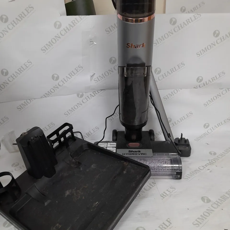 SHARK CORDLESS HYDROVAC 3-IN-1 HARD FLOOR CLEANING SYSTEM WD210UK