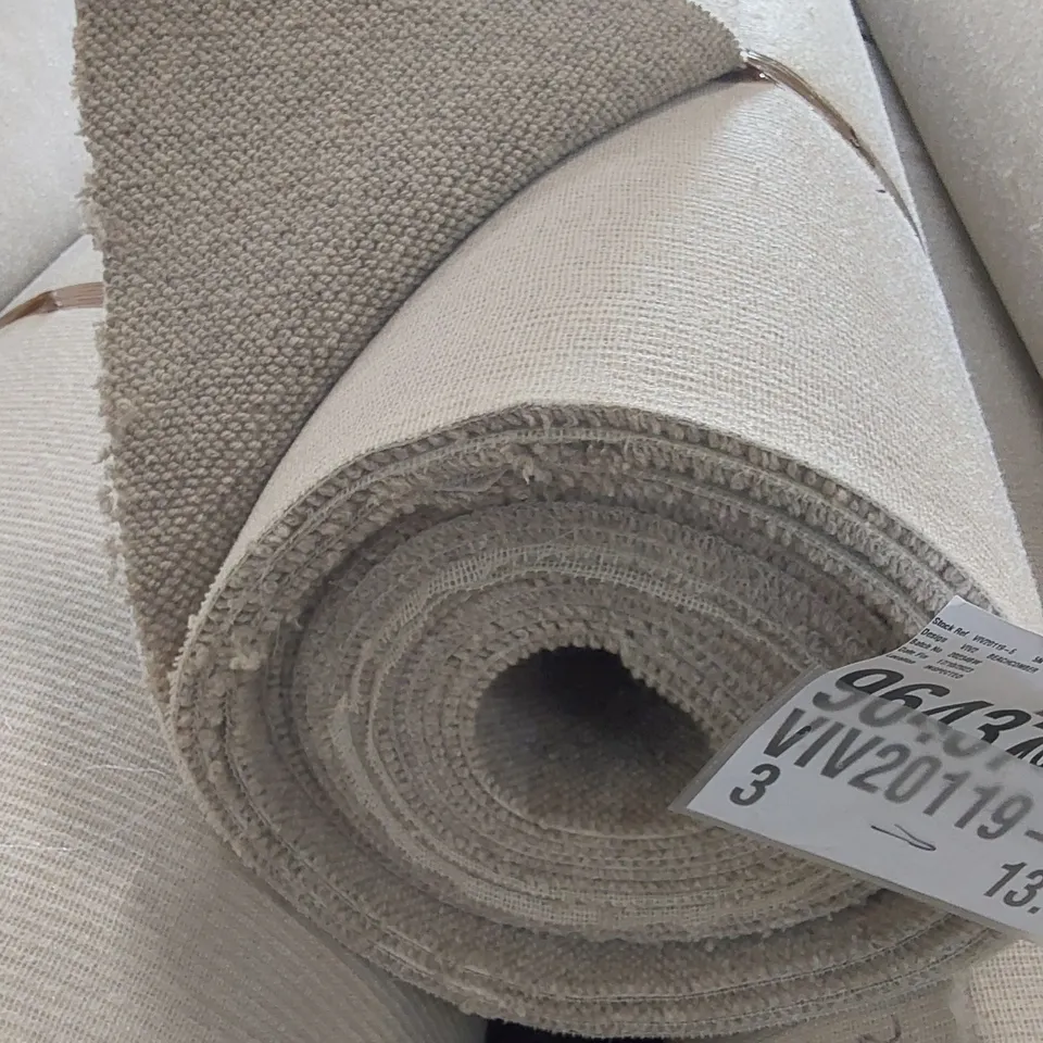 ROLL OF QUALITY BEACHCOMBER SHINGLE CARPET // SIZE: APPROX 5 X 13.17m