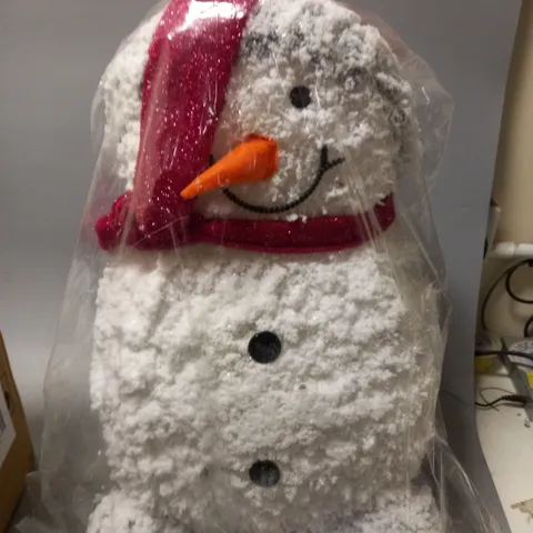 BOXED LIT SNOWY SNOWMAN FAMILY