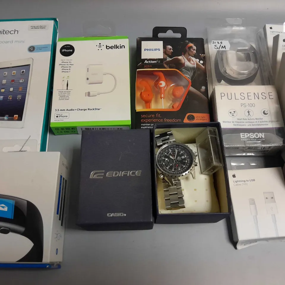 LOT OF ASSORTED ITEMS TO INCLUDE MICROSOFT BAND, LOGITECH MINI KEYBOARD AND PRAM ACCESSORIES