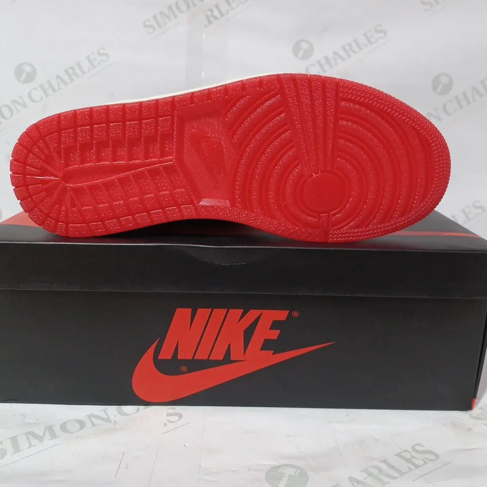 BOXED PAIR OF NIKE SIR JORDAN RETRO HIGH SHOES IN RED/MULTICOLOUR UK SIZE 7.5
