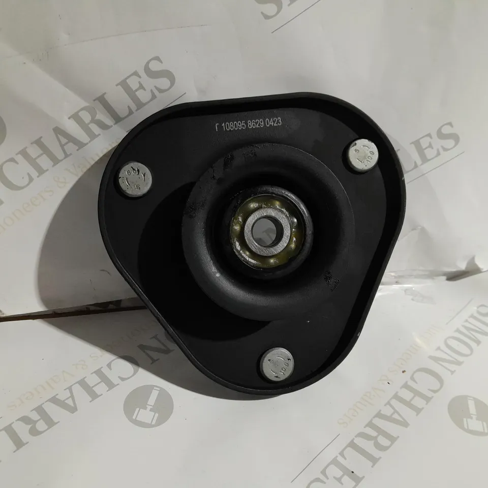 TOYOTA SUSPENSION STRUT MOUNT 48609-02161