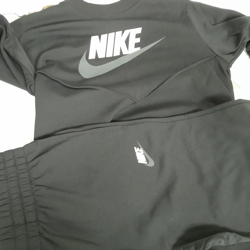 NIKE BLACK KIDS TRACKSUIT - SIZE LARGE BOYS