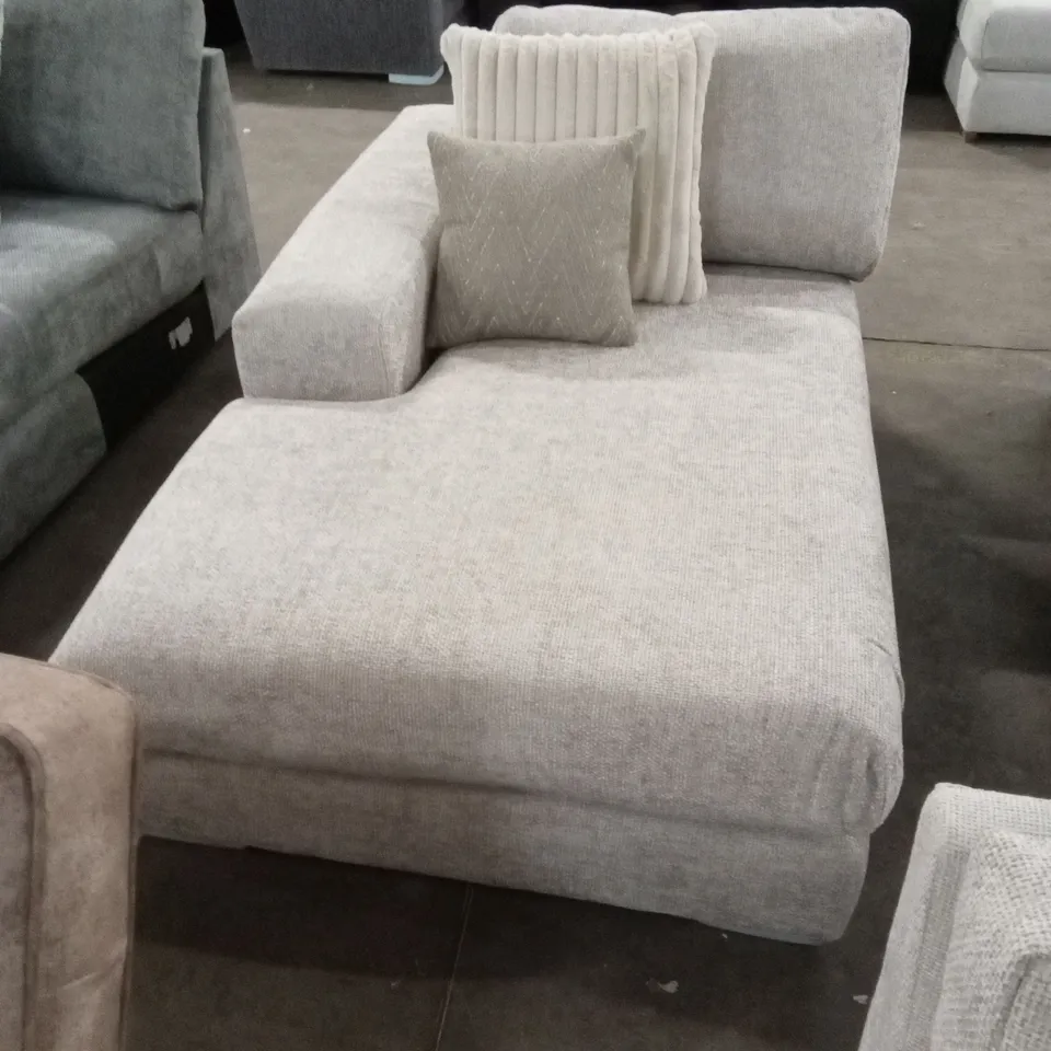 APPROX 5 x ASSORTED DESIGNER INCOMPLETE SOFA PARTS