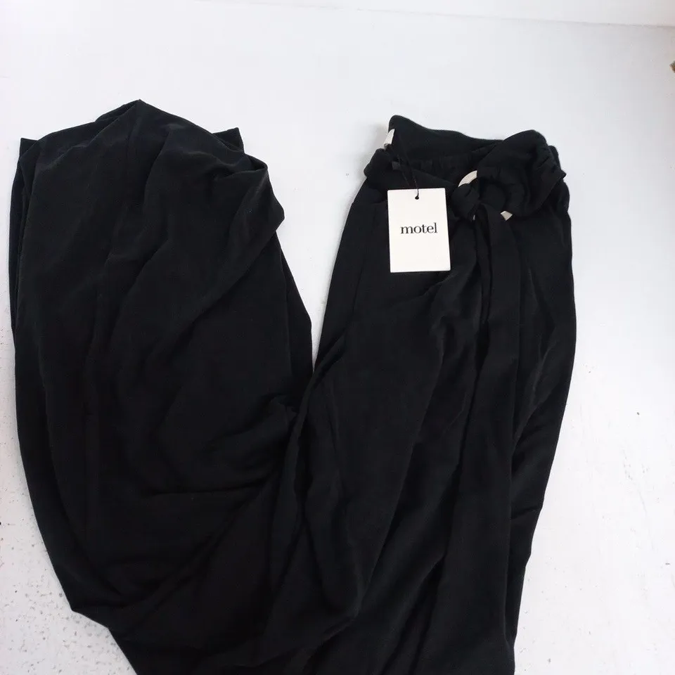MOTEL CERELIA TROUSERS WITH TIE BELT IN BLACK - SMALL