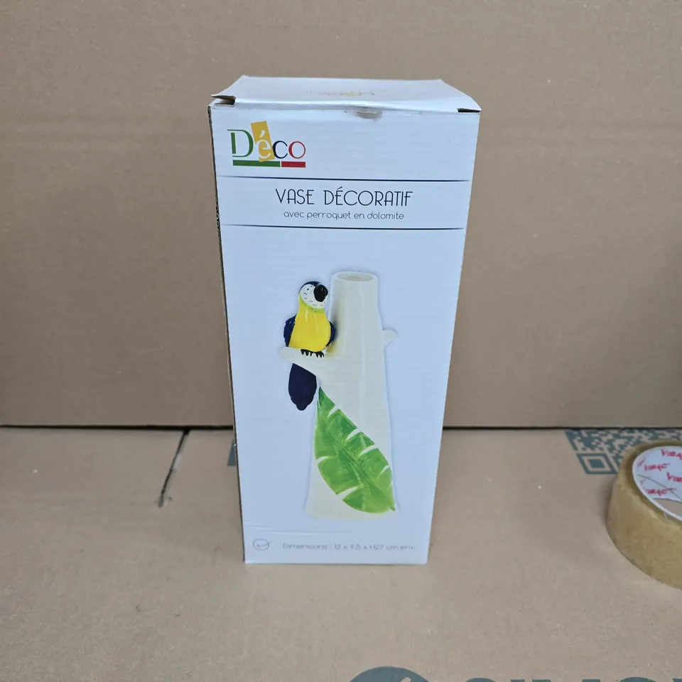 BOX OF APPROXIMATELY 10 DECO DOLOMITE DECORATIVE CERAMIC VASE WITH PARROT - COLLECTION ONLY