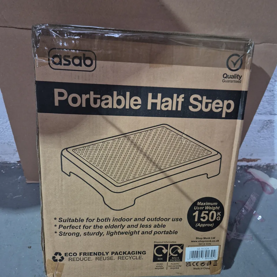 ASAB PORTABLE HALF STEP – INDOOR/OUTDOOR STEP STOOL (MAX 150KG) BOXED
