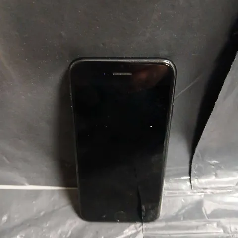 APPLE IPHONE 7 – BLACK (MODEL A1778)