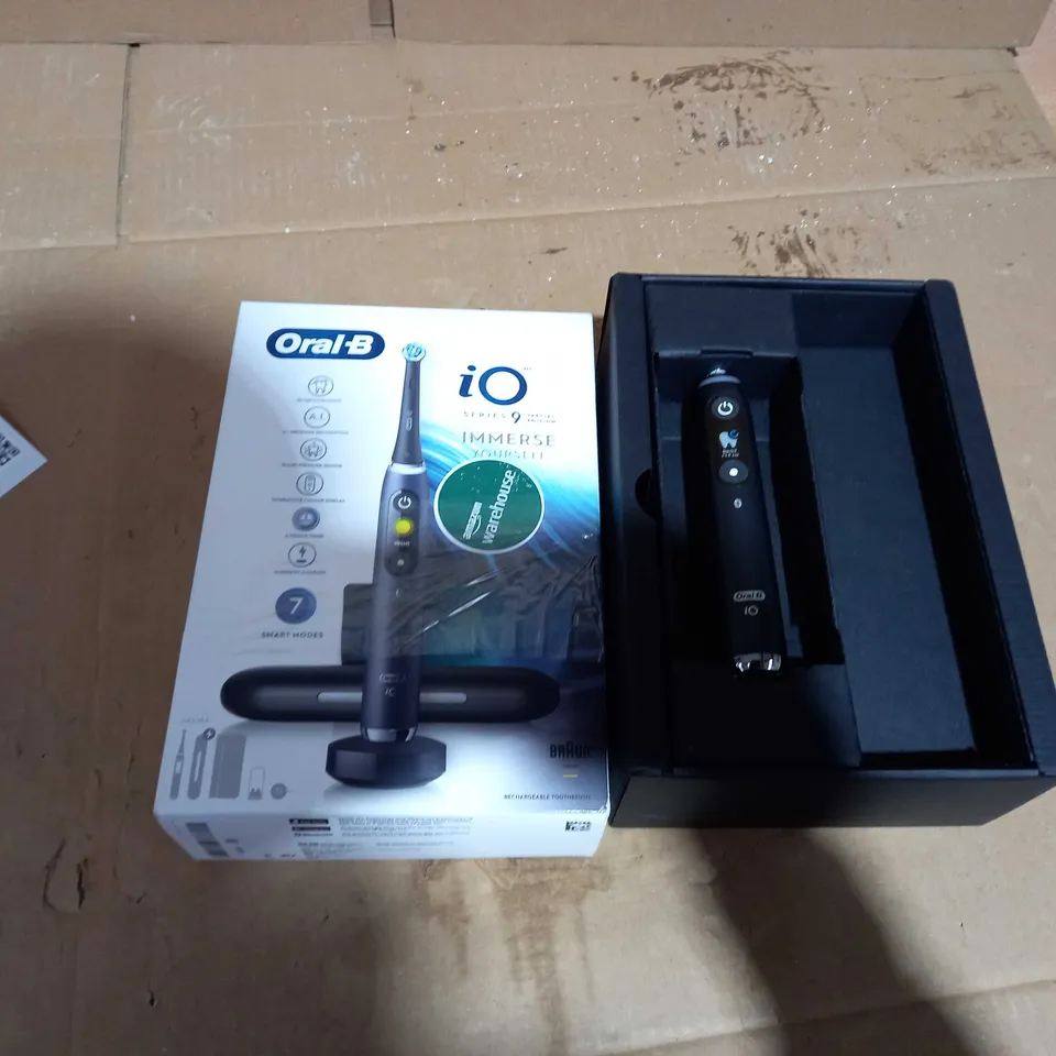 ORAL-B IO9 ELECTRIC TOOTHBRUSH BLACK